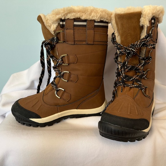 New Ladies Winter Boots Size 7 - Picture 2 of 6